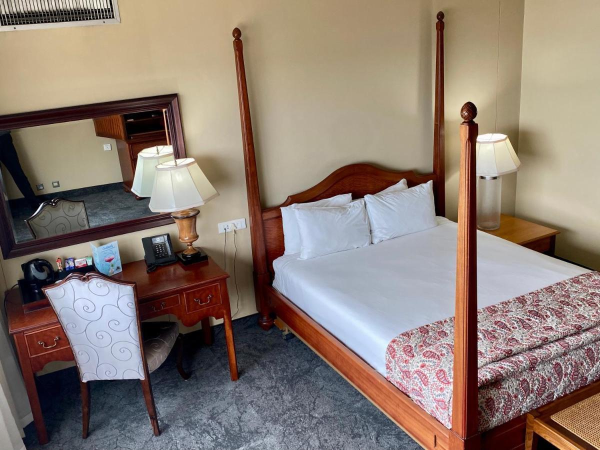 The Royal Hotel By Coastlands Hotels & Resorts Дърбан Екстериор снимка
